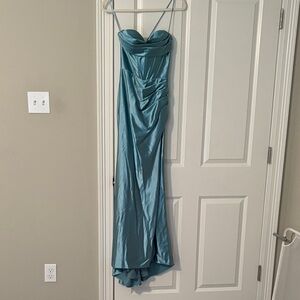Elegant Blue Strapless Gown